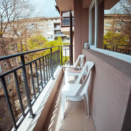 Central 1bd Free Private Garage Apartment Plovdiv